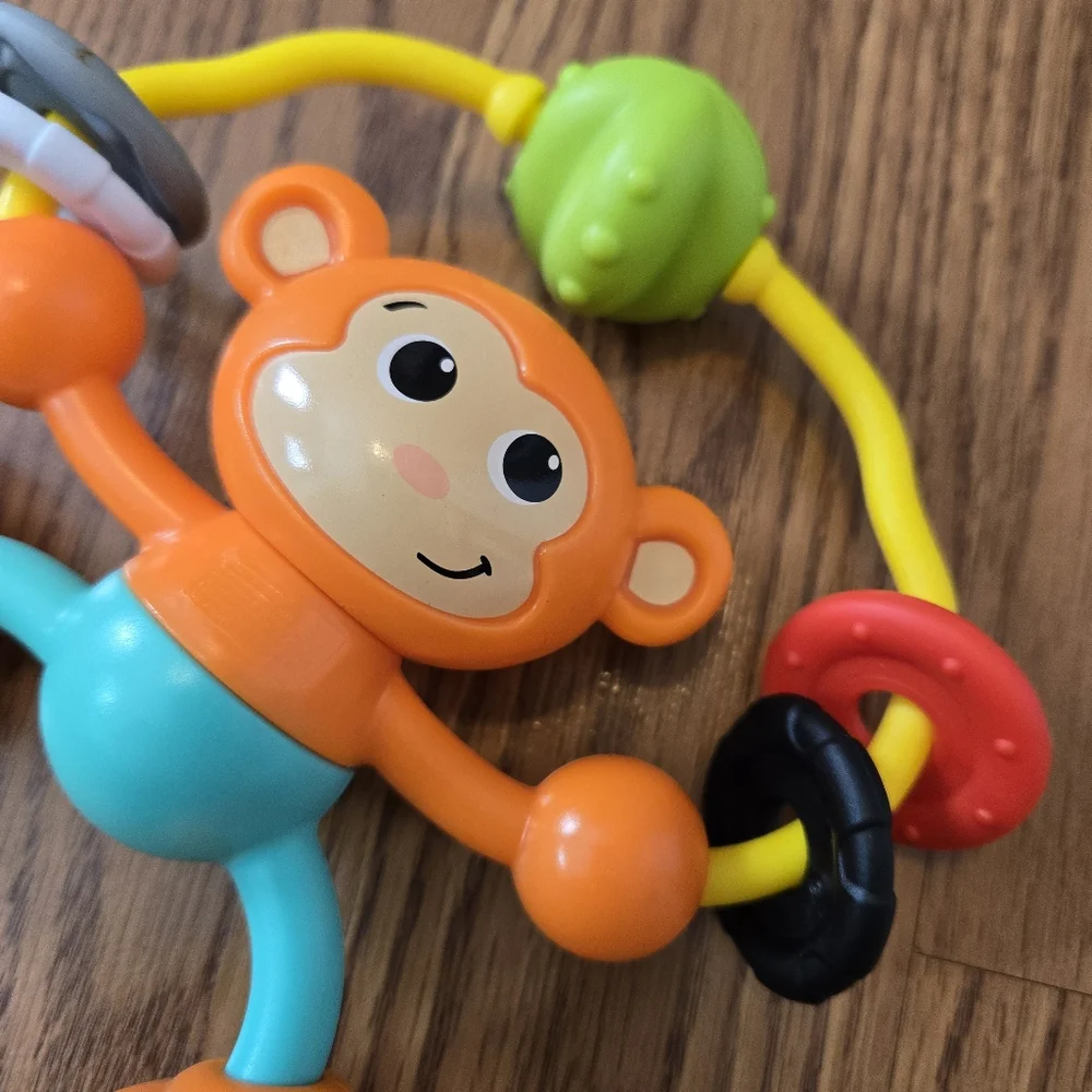 Infantino Stick & Spin High Chair Pal Colorful Monkey Baby Toy Mirror Suction 6m